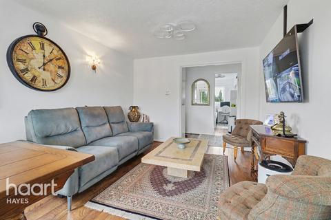 2 bedroom maisonette for sale, Marina Approach, Hayes