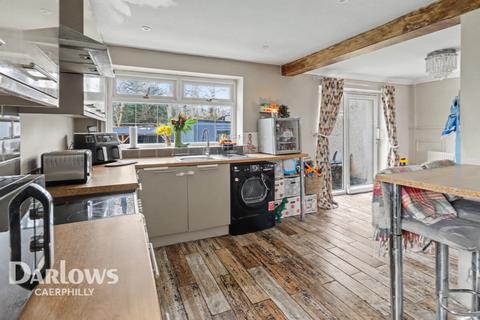 undefined, Cefn-Y-Lon, Caerphilly