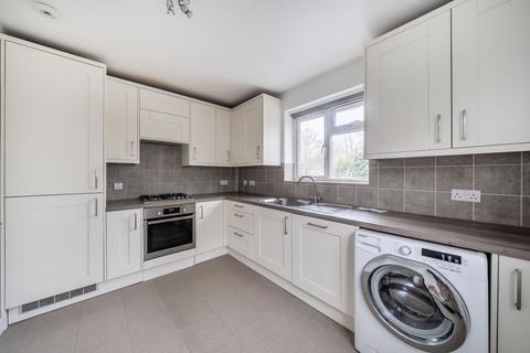 undefined, Kelvedon Close, Kingston Upon Thames, KT2