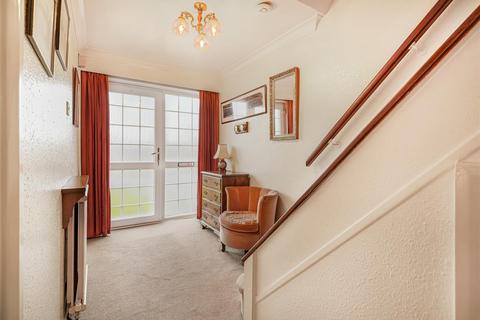 3 bedroom semi-detached house for sale, Fieldhead Drive, Leeds LS20