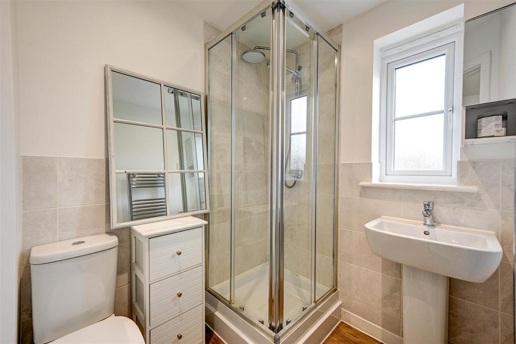 En-suite shower room.jpg
