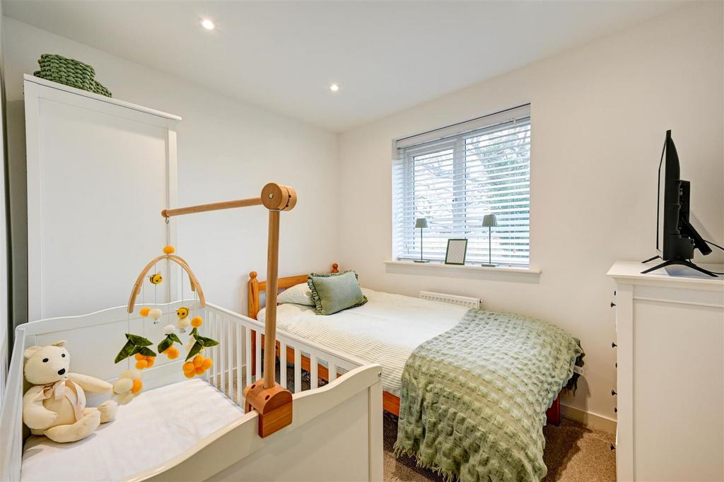 Bedroom 2.jpg