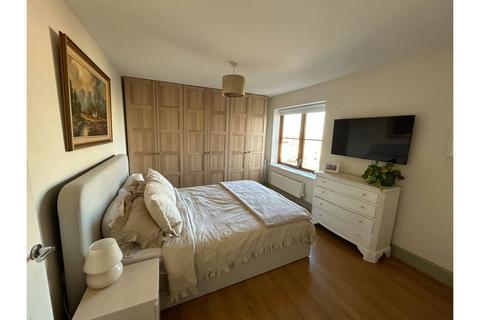 2 bedroom flat for sale, Greenlands Road, Basingstoke, RG24