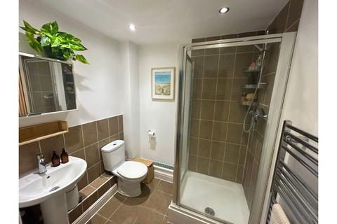 2 bedroom flat for sale, Greenlands Road, Basingstoke, RG24