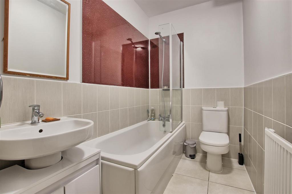Bathroom.jpg
