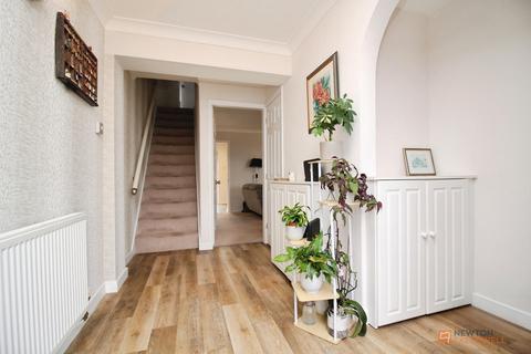 4 bedroom detached house for sale, Parkstone Road, Syston, LE7