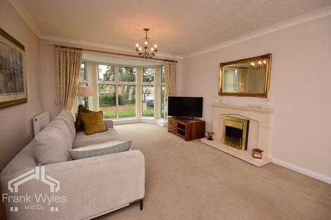 2 bedroom flat for sale, Flat 7, Lowood Lodge, Lowther Terrace, Lytham, Lancashire