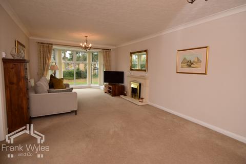 2 bedroom flat for sale, Flat 7, Lowood Lodge, Lowther Terrace, Lytham, Lancashire