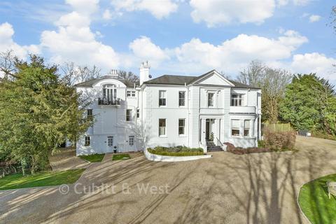 1 bedroom flat for sale, Brockmere, Reigate RH2
