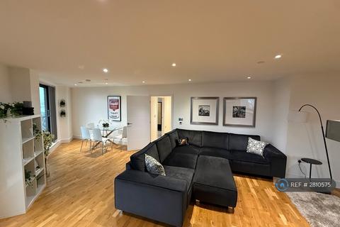 3 bedroom flat to rent, Cityview Point, London, E14