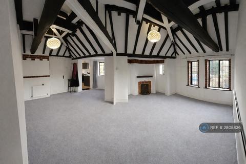 2 bedroom flat to rent, Moor Park Lane, Farnham, GU9