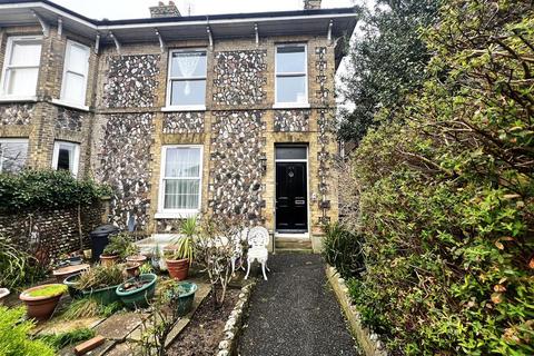 1 bedroom flat for sale, Arundel Road, Littlehampton