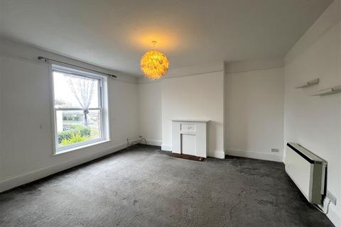 1 bedroom flat for sale, Arundel Road, Littlehampton