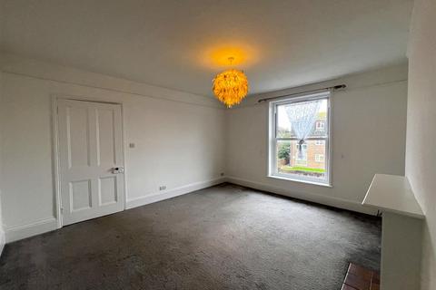1 bedroom flat for sale, Arundel Road, Littlehampton