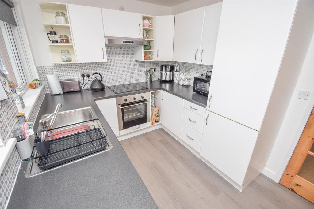 KITCHEN AREA (2)-2.jpg
