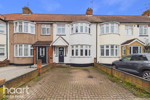 3 bedroom terraced house for sale, Northumberland Avenue, Hornchurch
