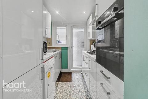 3 bedroom terraced house for sale, Russell Road, MITCHAM