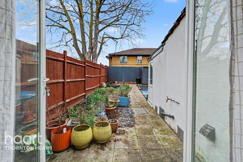 3 bedroom terraced house for sale, Russell Road, MITCHAM