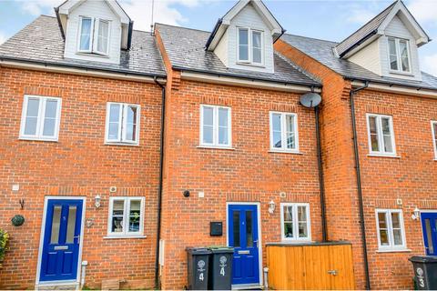 Oak Mews, Rushden, NN10