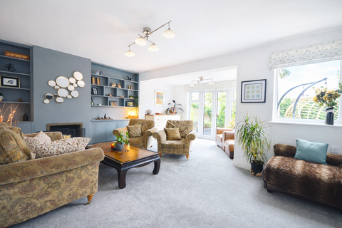 5 bedroom detached house for sale, Summerhill Road, Saffron Walden