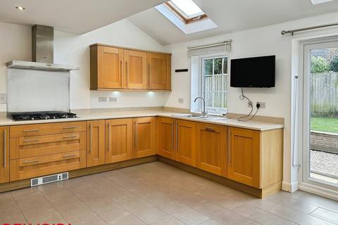 5 bedroom detached house for sale, Meteor Close, Newton NG13