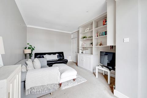 3 bedroom flat to rent, Stonor Road, W14
