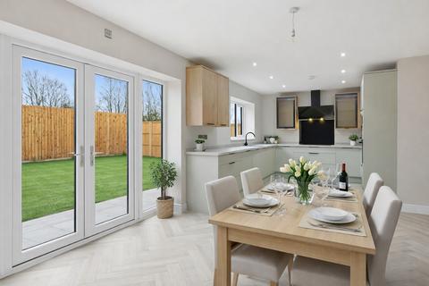 4 bedroom detached house for sale, Old Birmingham Road, Lickey End, Bromsgrove