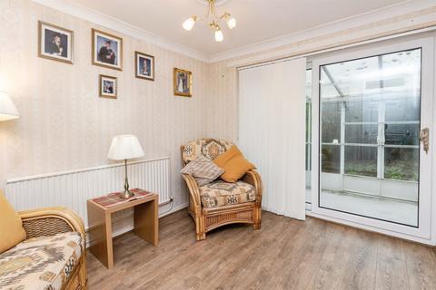 2 bedroom detached house for sale, Darnford Close, Stafford