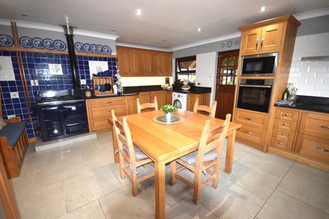 5 bedroom property with land for sale, Talgarreg, Llandysul SA44