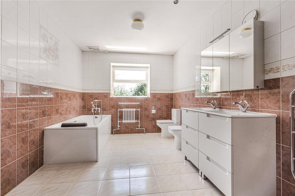 3 Bathrooms