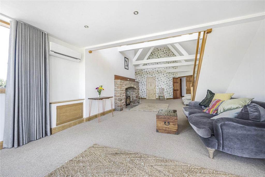Large Sitting Room