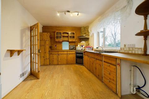 5 bedroom detached house for sale, Woodthorpe Park Drive, Wakefield