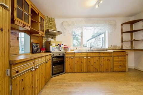 5 bedroom detached house for sale, Woodthorpe Park Drive, Wakefield