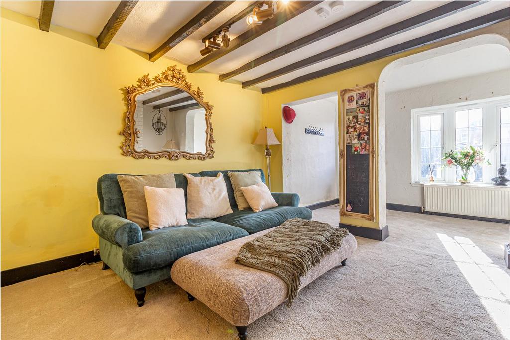 Living-room-3.jpg