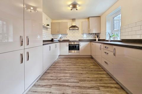 undefined, Great Oldbury Drive, Great Oldbury, Stonehouse