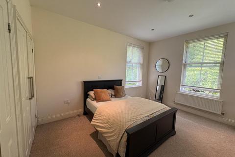 undefined, Flat 2 Scarsdale, 22 Priory Road, Malvern