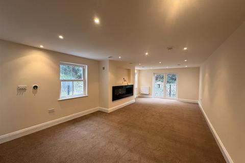 undefined, Flat 2 Scarsdale, 22 Priory Road, Malvern