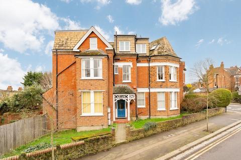 2 bedroom flat to rent, Alexandra Park Road, London N10