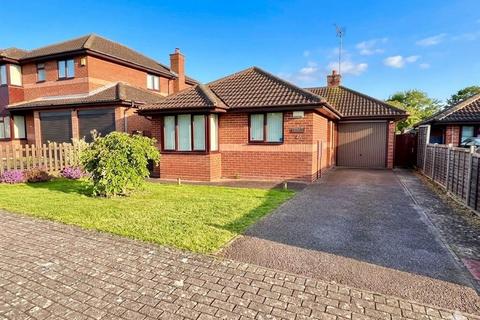 3 bedroom bungalow for sale, Brill Place, Milton Keynes