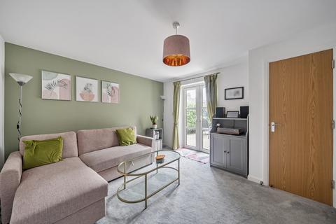 2 bedroom end of terrace house for sale, Hay Drive, Mitcham CR4