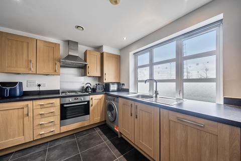 2 bedroom end of terrace house for sale, Hay Drive, Mitcham CR4