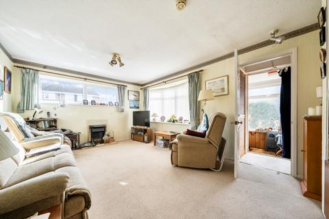 3 bedroom end of terrace house for sale, Richens Drive, Carterton, Oxfordshire, OX18