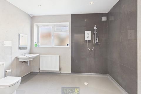 undefined, Camborne Avenue, Romford, RM3