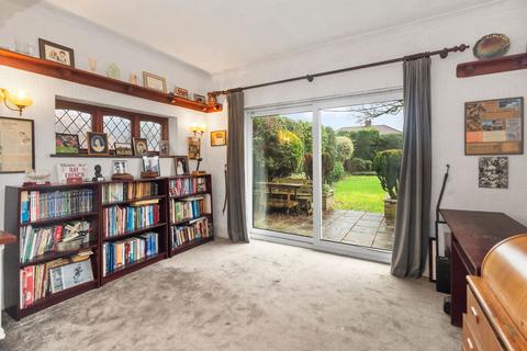 3 bedroom detached house for sale, Hartington Road, Dentons Green, WA10