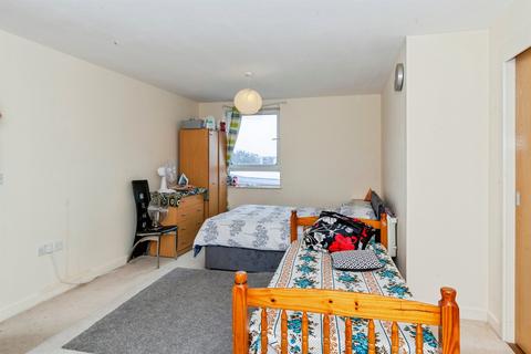 undefined, Tuns Lane, Slough