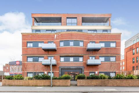 1 bedroom apartment to rent, Bath Road, SLOUGH