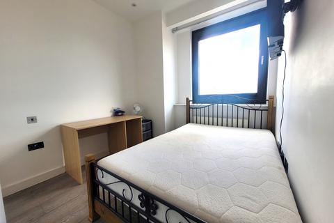 1 bedroom apartment to rent, Bath Road, SLOUGH