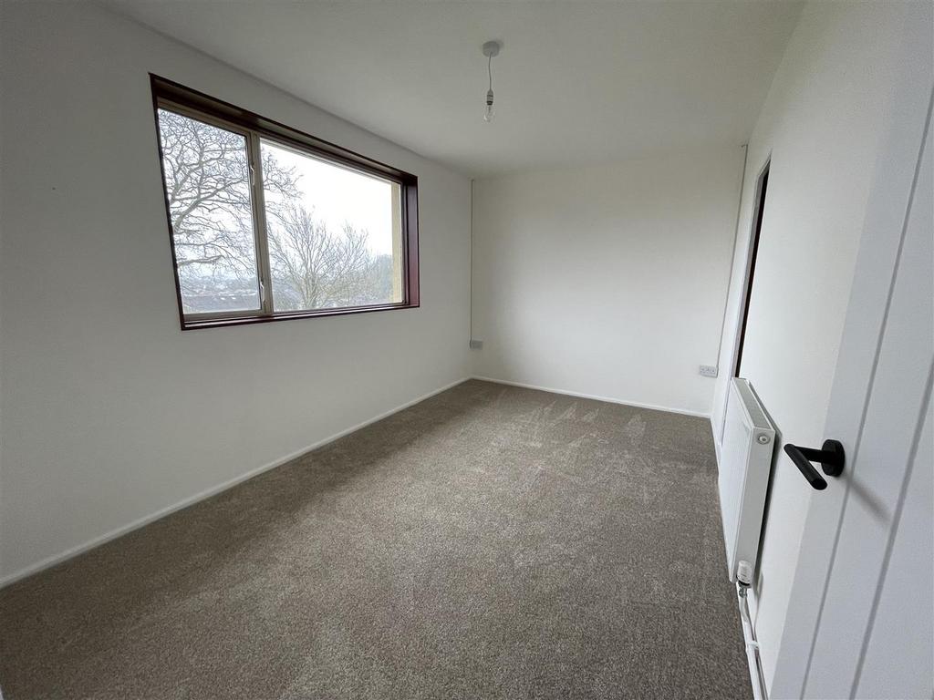 Bedroom 2: