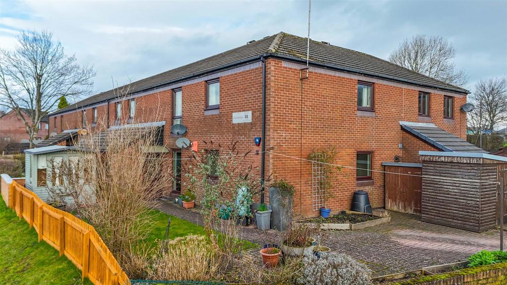 2 Clifford Close