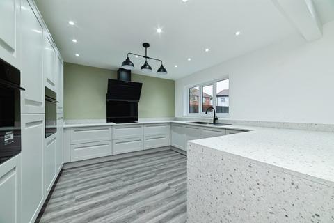 3 bedroom semi-detached house for sale, Rokeby Park, Hull